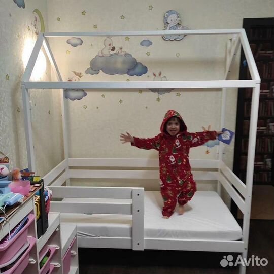 Детская кровать домик Аист 1
