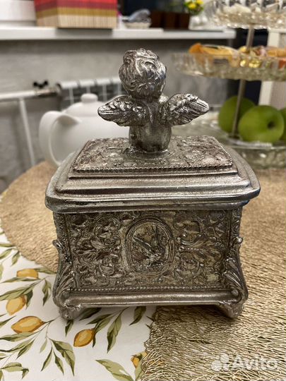 Шкатулка для украшений