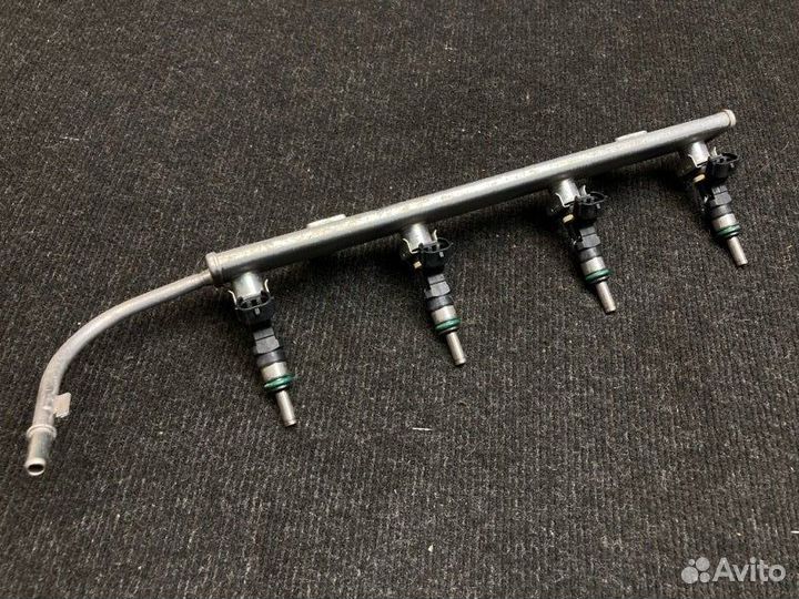 Топливная рампа с форсунками Mitsubishi Lancer