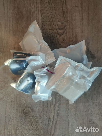 Чехлы для Airpods 1/2 новые (цена за все)