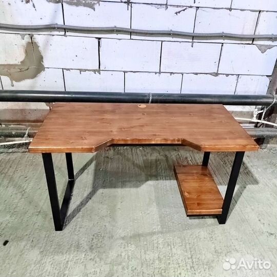 Компьютерный стол лофт