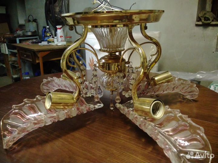 Люстра потолочная