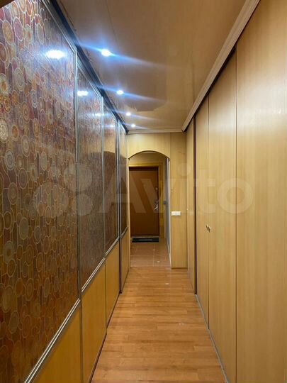 3-к. квартира, 71 м², 3/5 эт.