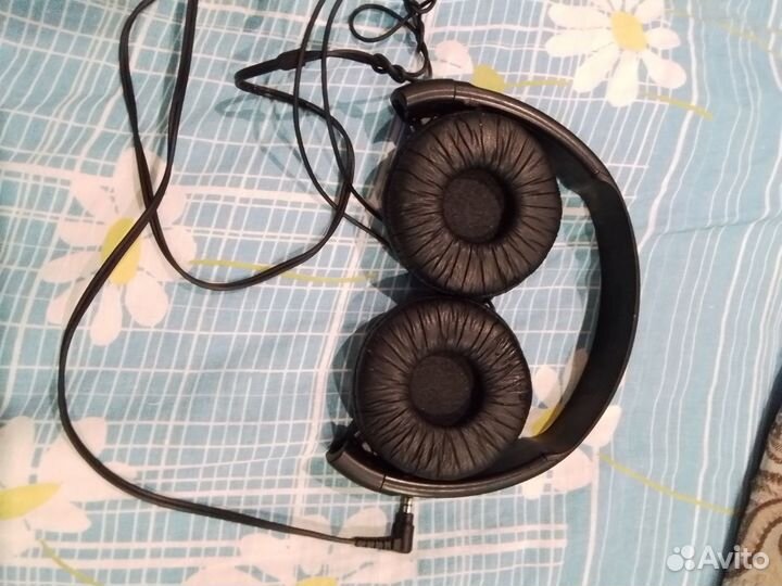 Проводные наушники sony и смортбай и др