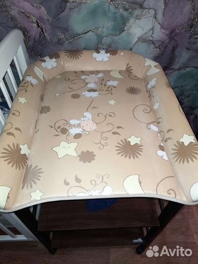 Пеленальный столик