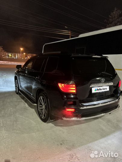 Toyota Highlander 3.5 AT, 2011, 266 000 км