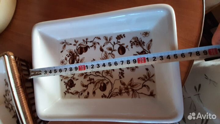 Посуда для сервировки, менажница