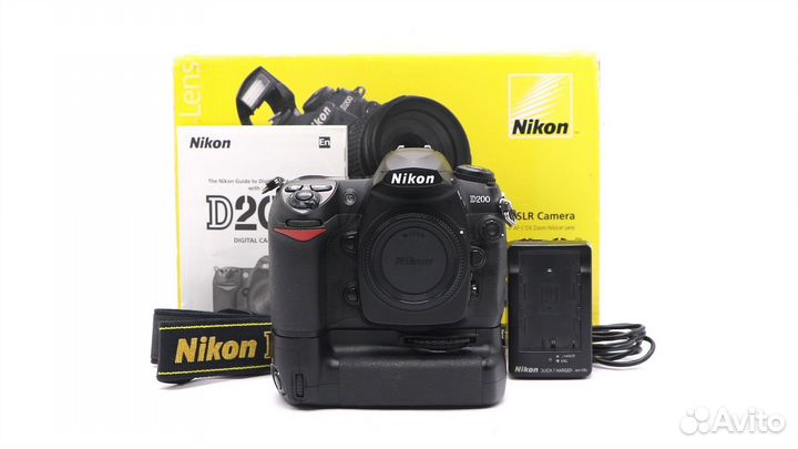 Nikon D200 body в упаковке (пробег 13505 кадров)