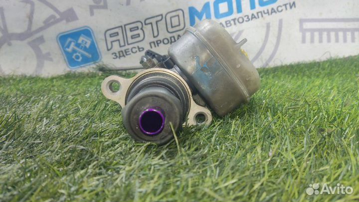 Цилиндр тормозной главный Chrysler Voyager Iv RG