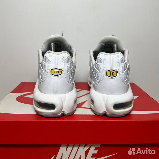 Air Jordan 13 Retro Island Green