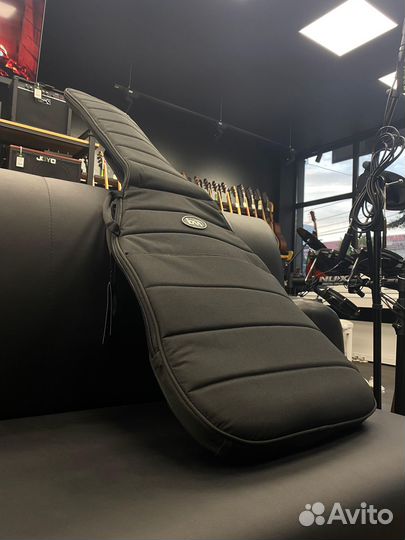 Чехол для бас гитары Bag Music BM1040 (Новая)