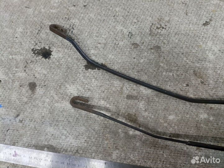 Поводок стеклоочистителя Renault Megane 2