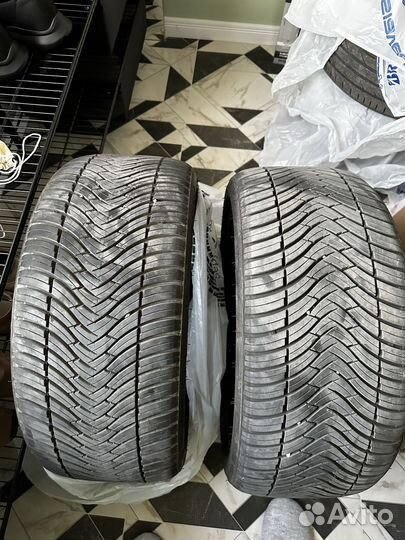 Triangle SeasonX TA01 235/40 R19 96Y