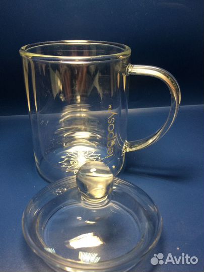 Стеклянная кружка с крышкой фирмы teaposy