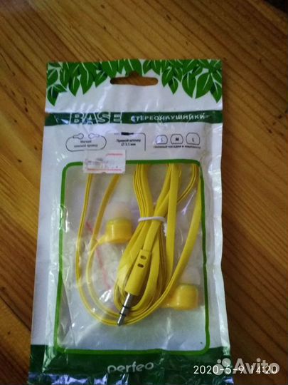 Наушники с микрофоном