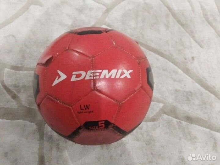 Футбольный мяч размер 5 бу
