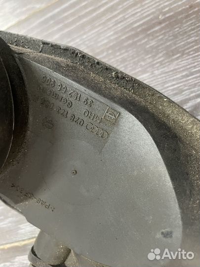 Патрубок воздухозаборника VAG 078133356F