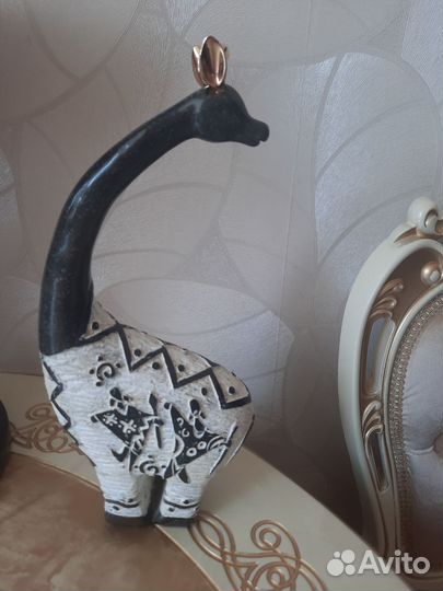 Интерьерная статуэтка 