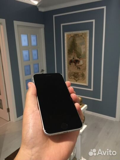 Телефон iPhone