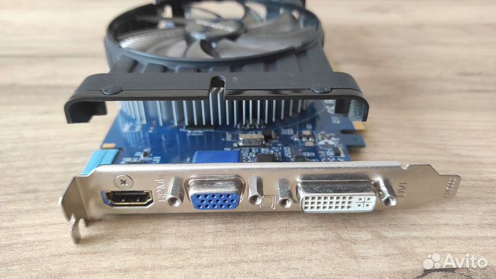 Видеокарта gigabyte GeForce GTX 550 Ti 1G