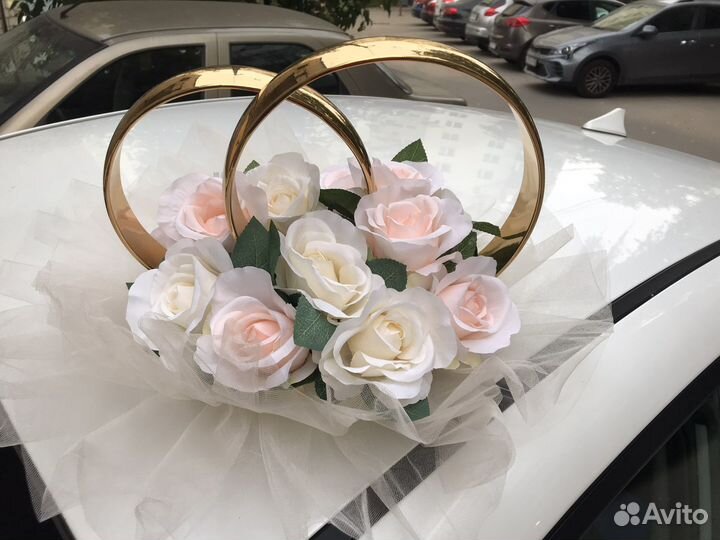 Свадебные украшения на машину