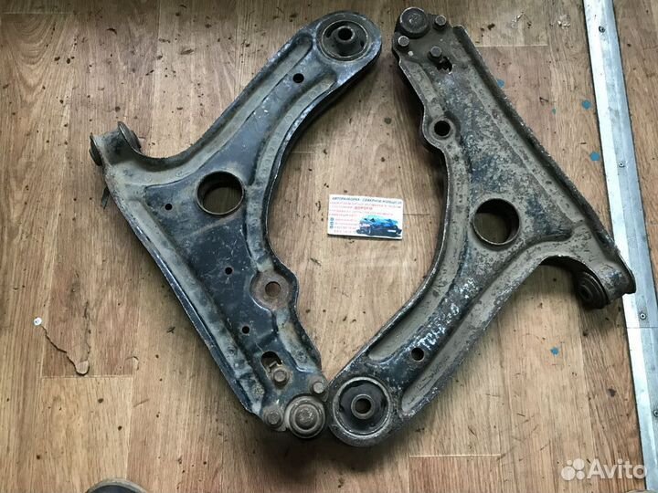 Рычаг передний Чери Амулет Chery Amulet