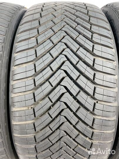 Continental AllSeasonContact 225/40 R18 90W