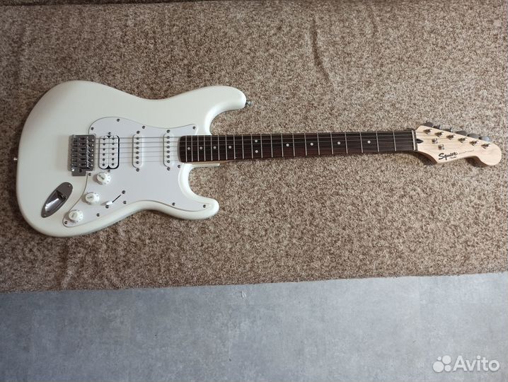 Электрогитара fender