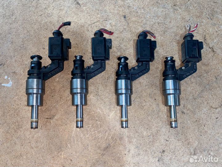 Форсунки 03С906036А 1.6fsi BAG Golf V