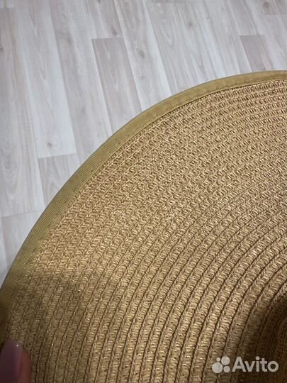 Соломенная шляпа женская