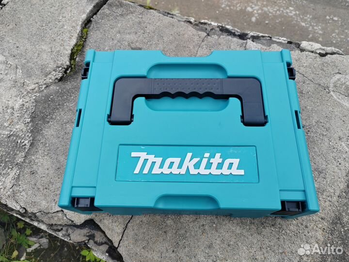 Сабельная пила Makita + АКБ 6Ач 2шт