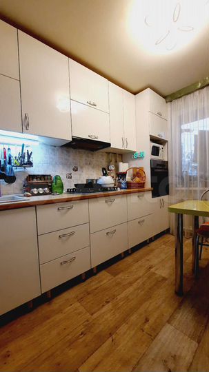 3-к. квартира, 72 м², 5/5 эт.