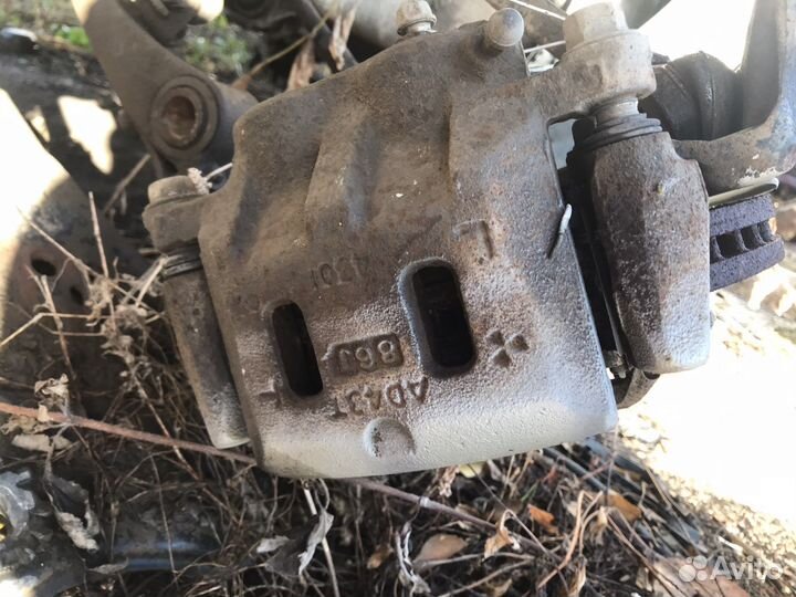 Суппорта на Mazda Millenia / пр.р