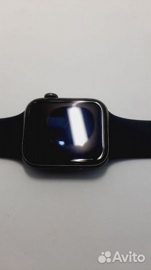 Смарт-часы Apple Watch SE 44mm