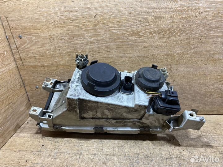 Фара правая Skoda Octavia Tour дорест 141784