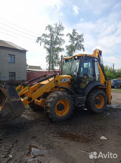 Экскаватор-погрузчик JCB 3CX