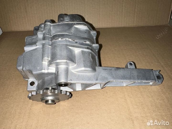 Масляный насос Mercedes-Benz Gle-Class A6421801800