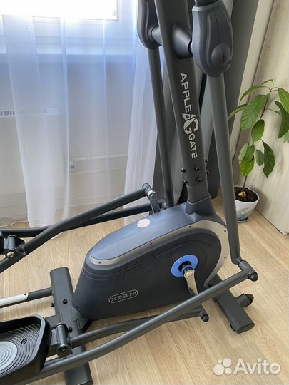 Эллиптический тренажер Applegate X23 M