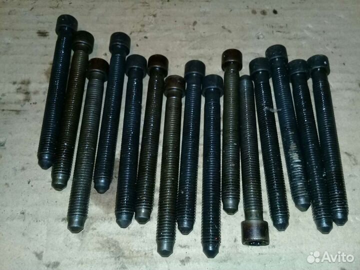 Болт головки блока цилиндра 1.8 ADR VW Passat B5