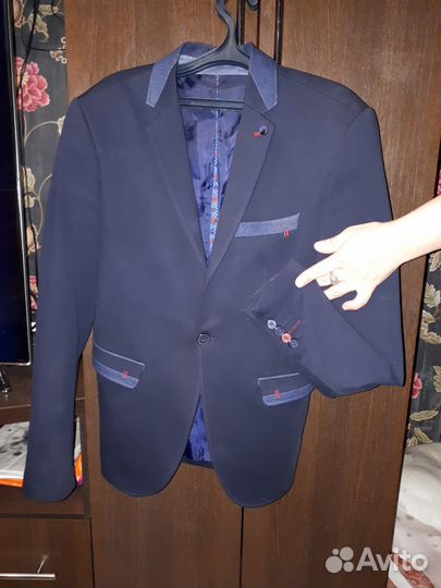 Продам пиджак молодёжный