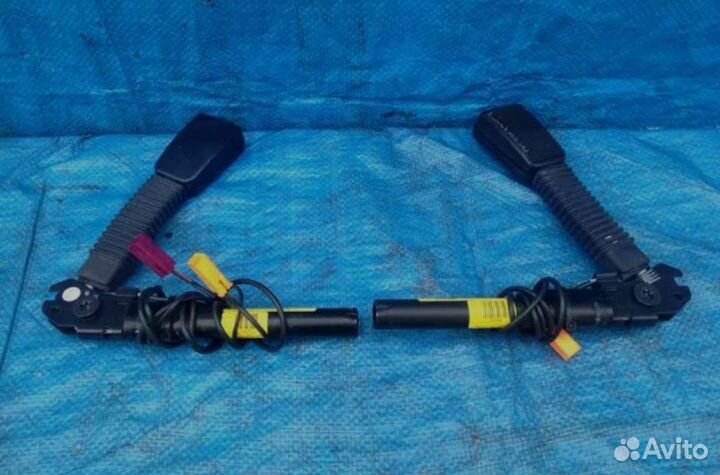 Преднатяжитель ремня левый Фокус 2