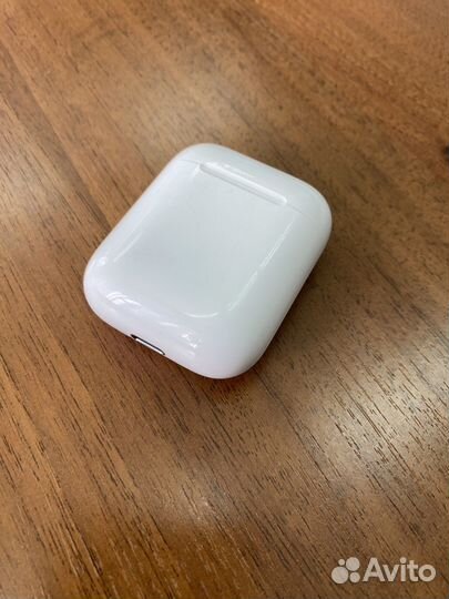 Беспроводные наушники apple airpods 1