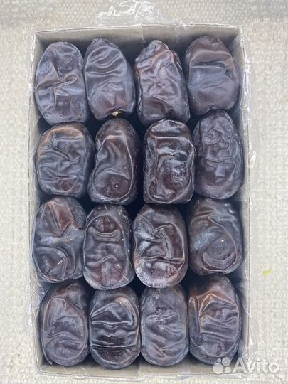 Финики отборные иранские 500 грамм новый урожай