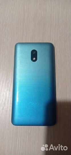 Сматфон itel A16+