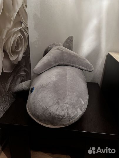 Большая мягкая игрушка акула