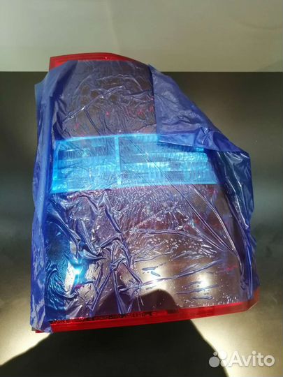 Фонарь задний правый kia sportage 924021F011