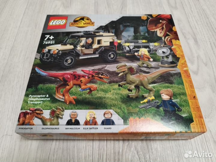 Lego Batman 76238 и Jurassic Park 76951, 76958
