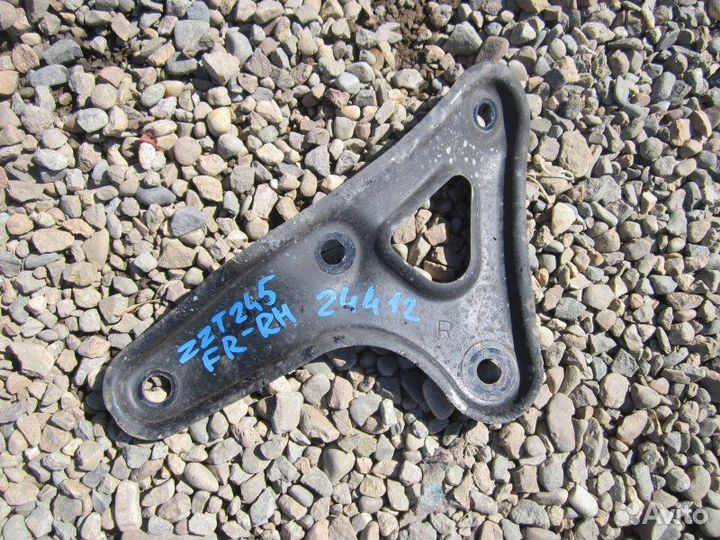 Кронштейн балки двигателя правый Toyota Allion