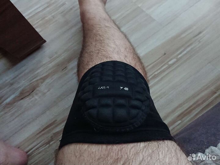 Наколенник