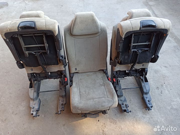Второй ряд сидений Citroen C4 Grand Picasso